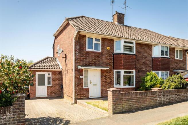 4 bed property, in Sheppeys, £500,000