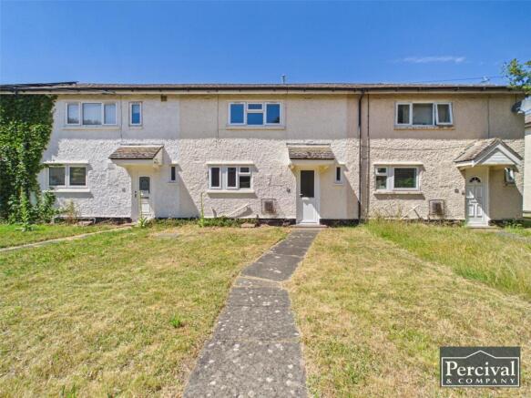 2 bed property, in Hilton Road, £195,000