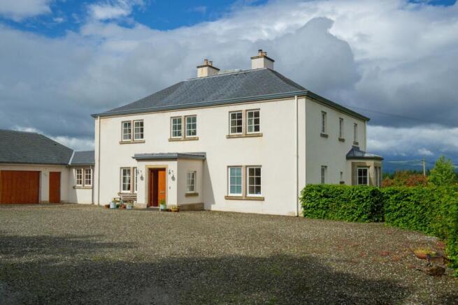 6 bed property, in Half Mark, £1,500,000