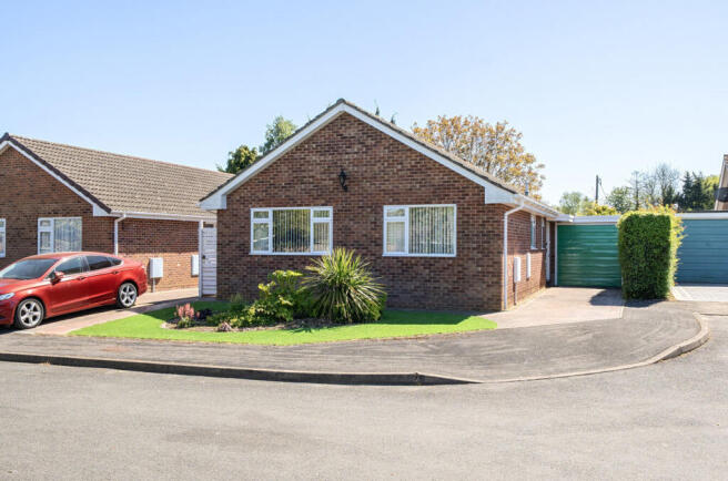 3 bed property, in Wrights Close, £550,000