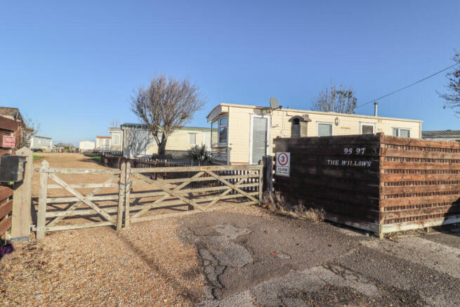 Studio, in Eastoke Avenue, £880,000