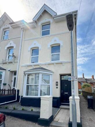 6 bed property, in Gloucester Road, £395,000