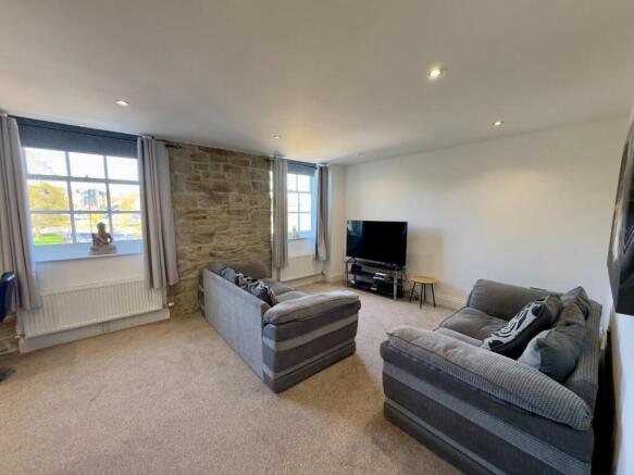 2 bed property, in Hammerton Street, £129,950