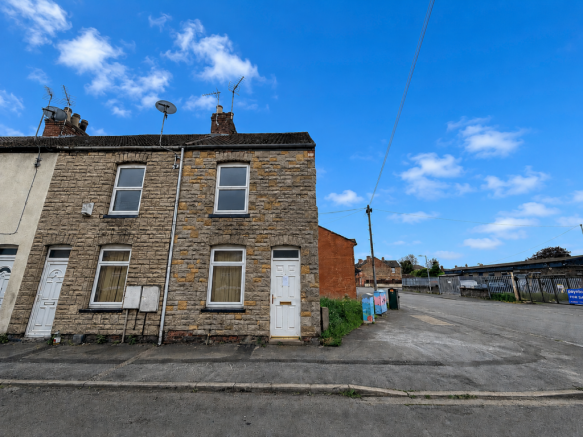 2 bed property, in 23 Portland Terrace, £10,000