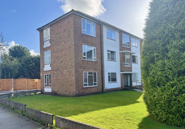 1 bed property, in Balfour Court, £159,950