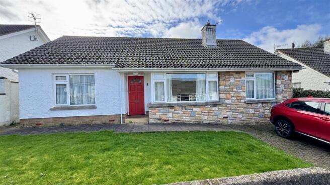 3 bed property, in Orchard Grove, £665,000