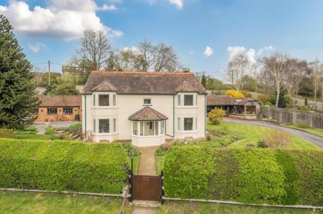 4 bed property, in Upper Marsh Road, £735,000