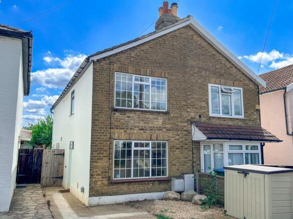 4 bed property, in Spreighton Road, £675,000