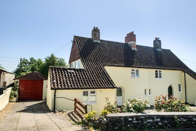 3 bed property, in Stoke Climsland, £235,000