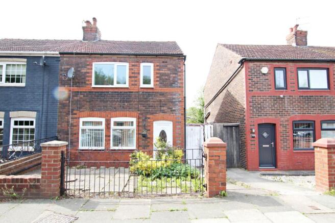 3 bed property, in Clovelly Avenue, £100,000