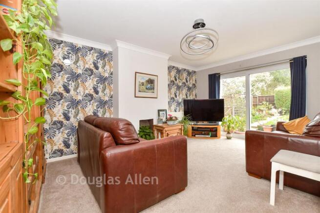 3 bed property, in Wick Lane, £450,000