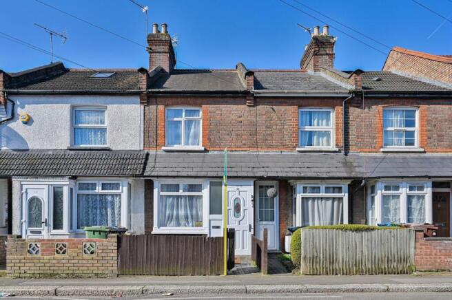 2 bed property, in Byron Road, £400,000