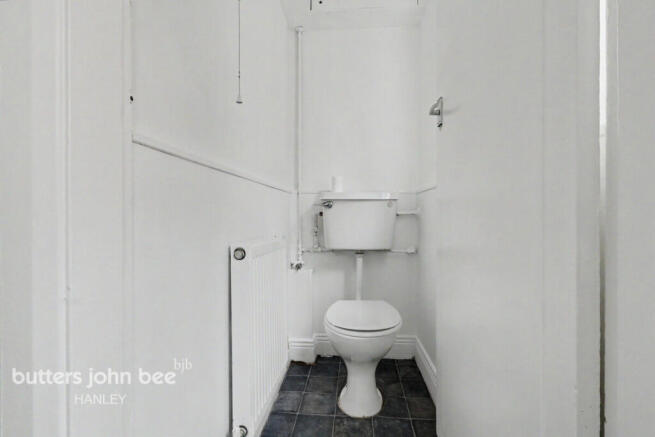 2 bed property, in Hamil Road, £91,000
