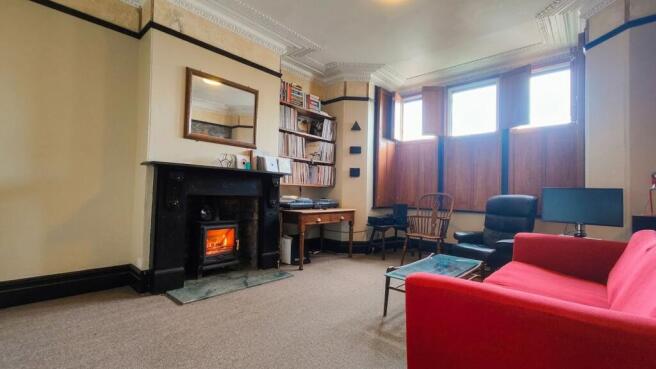 4 bed property, in Fishponds Road, £490,000