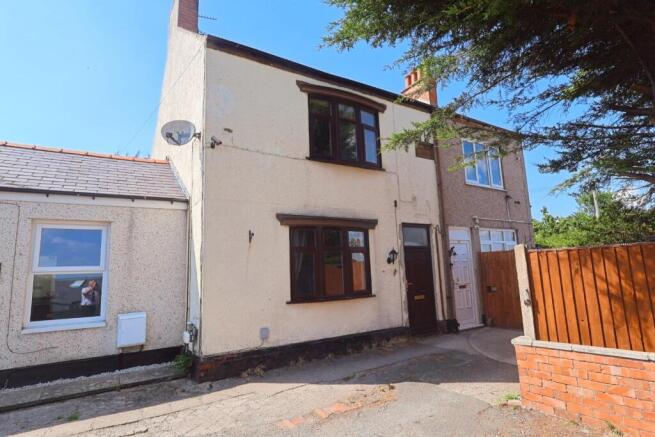 2 bed property, in Brynydd, £150,000