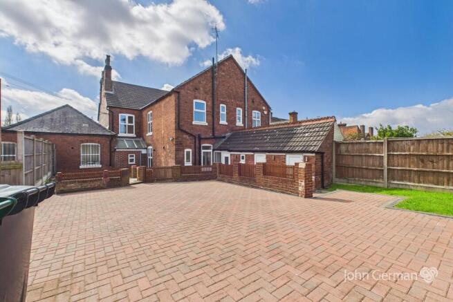 4 bed property, in Eureka Road, £295,000