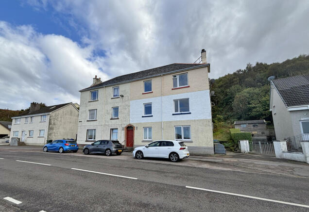 2 bed property, in East Bay, £120,000