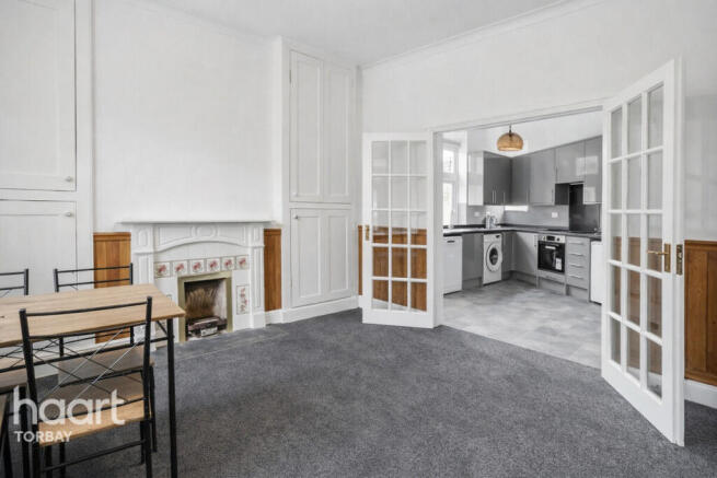 4 bed property, in Belgrave Road, £250,000