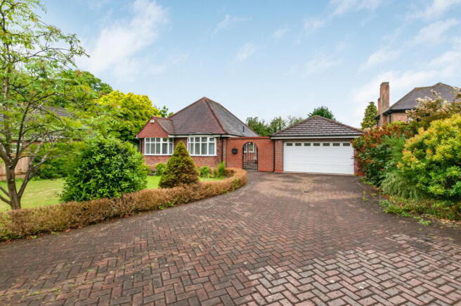 4 bed property, in Harland Way, £500,000