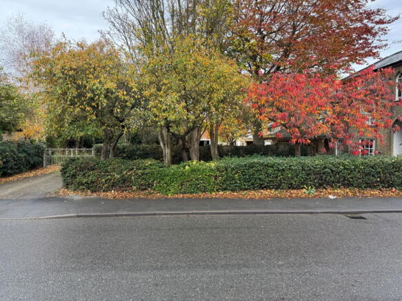 Land, in London Road, £525,000