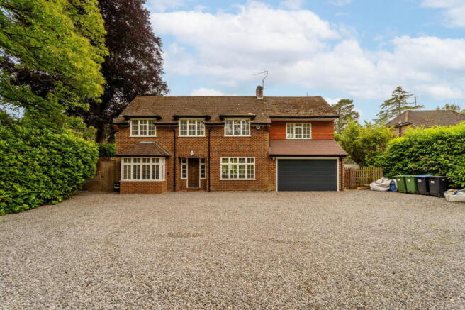 4 bed property, in Old Woking Road, £1,200,000