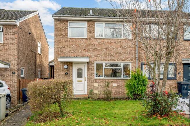 3 bed property, in Sherrard Close, £225,000