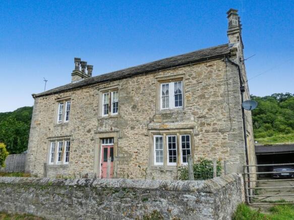 4 bed property, in West Applegarth, £580,000