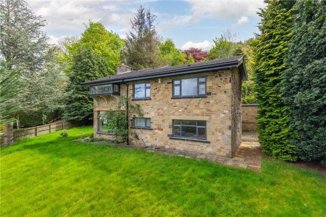 5 bed property, in High Wheatley, £595,000