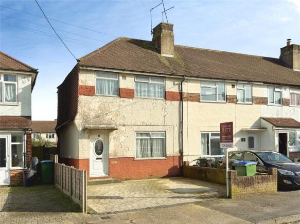3 bed property, in Stanley Road, £235,000