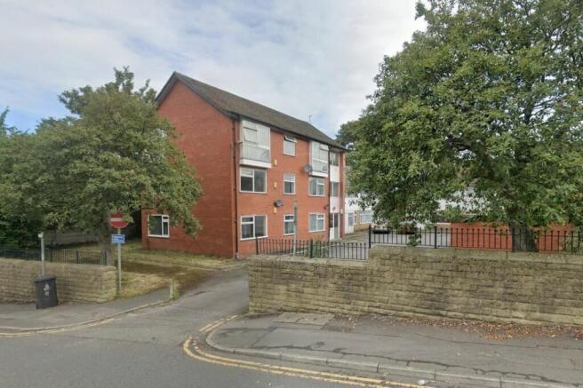 12 bed property, in Flat 1-8, £160,000