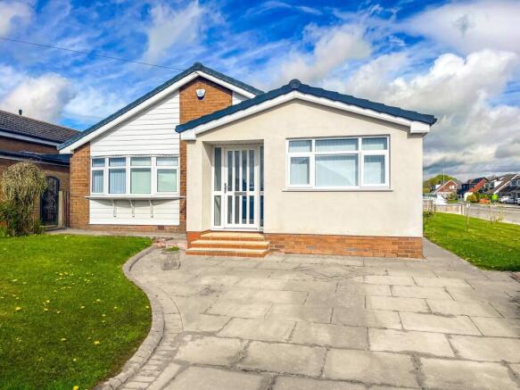 3 bed property, in Garstang Drive, £445,000
