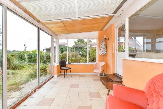 3 bed property, in Golden Ridge, £275,000