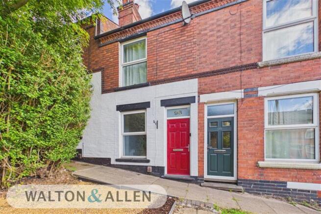 2 bed property, in Ena Avenue, £175,000