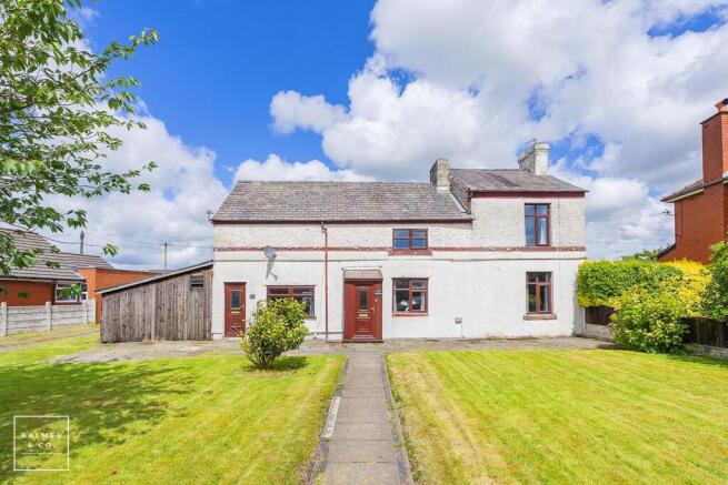 3 bed property, in Victoria Farm, £450,000
