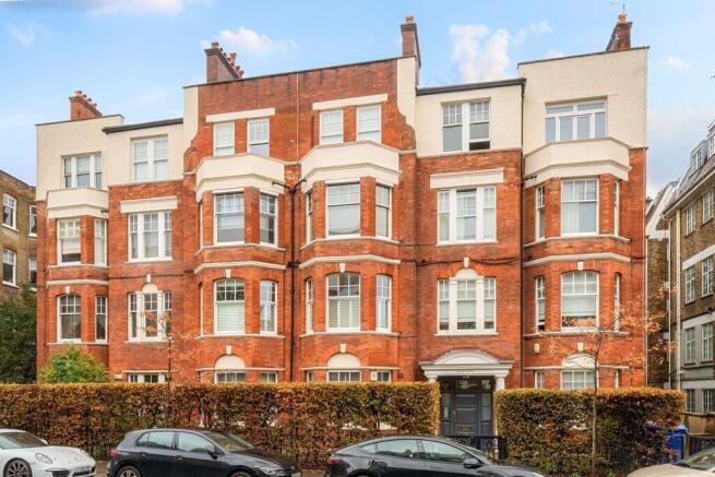 3 bed property, in Beaufort House, £1,175,000