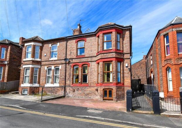 4 bed property, in Brattan Road, £250,000