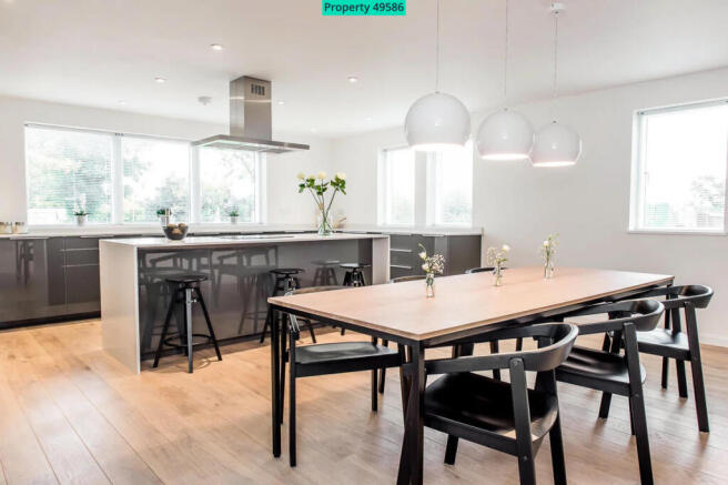 3 bed property, in Lublin, £480,000