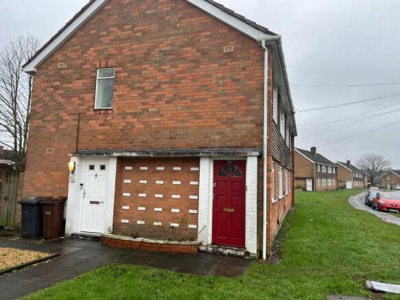 1 bed property, in Hurstbourne Crescent, £70,000