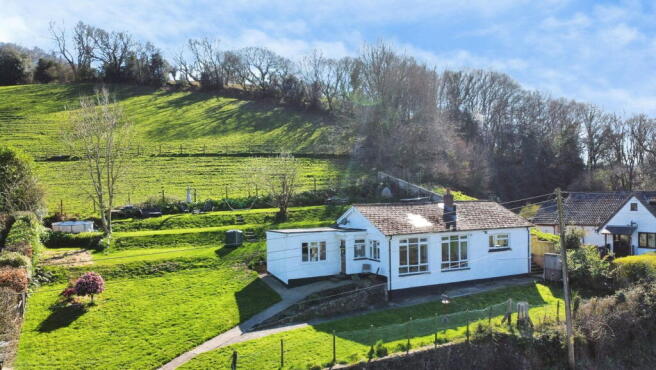 2 bed property, in Mayfield, £325,000