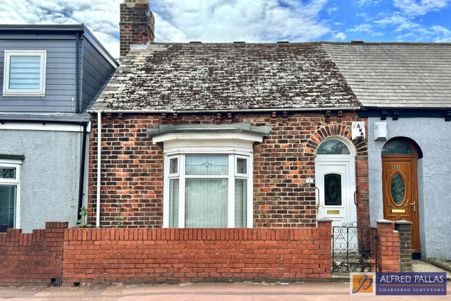 2 bed property, in Byron Road, £49,950