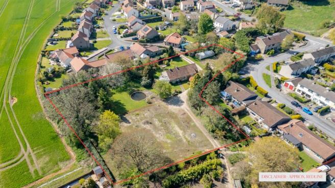 3 bed property, in Scots Dyke Close, £850,000