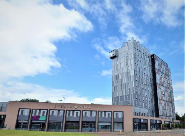 1 bed property, in Washington Parade, £40,000