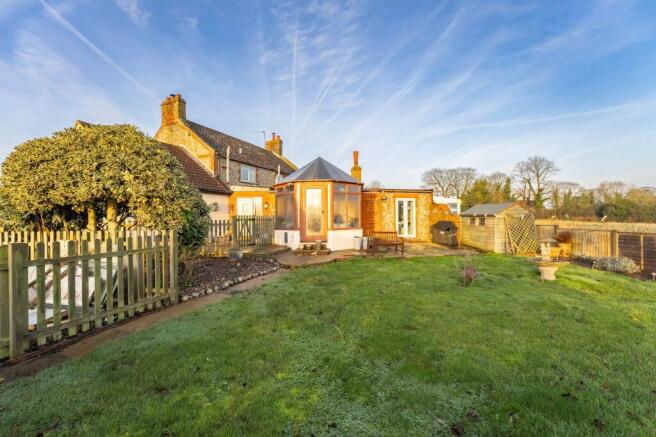 3 bed property, in North Walsham Road, £375,000