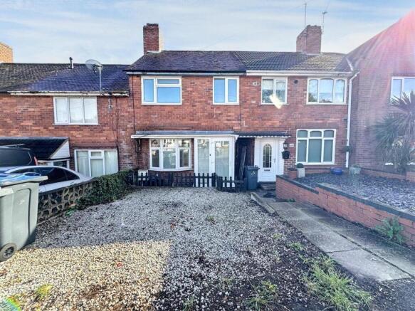 3 bed property, in Sterndale Road, £220,000