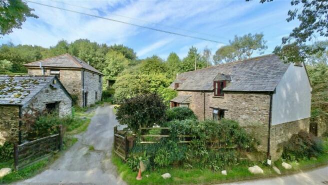 3 bed property, in Washaway, £595,000