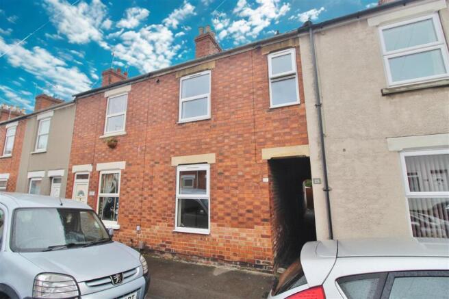 3 bed property, in Alford Street, £158,000