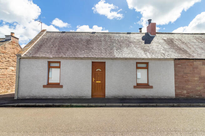 2 bed property, in Andson Street, £150,000