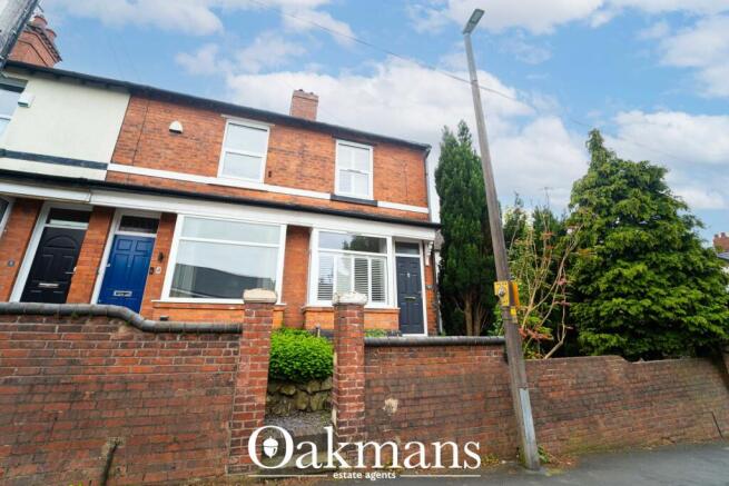 2 bed property, in Waterfall Lane, £230,000