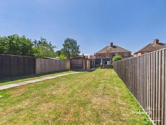 3 bed property, in Battle Road, £545,000