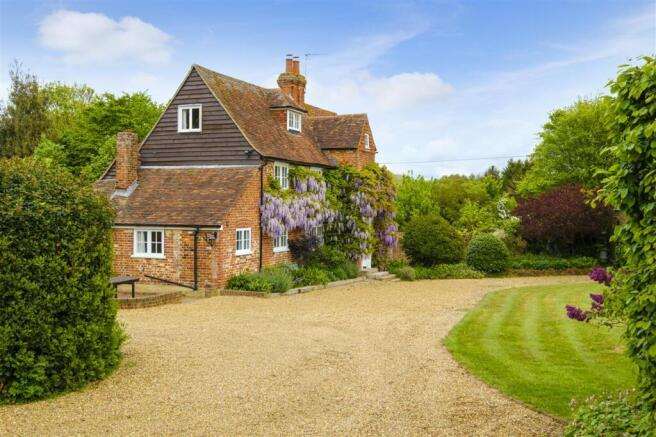4 bed property, in Frog Hall, £1,000,000
